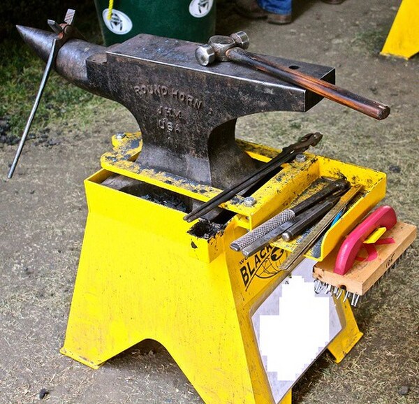 Wcb Anvil Stand